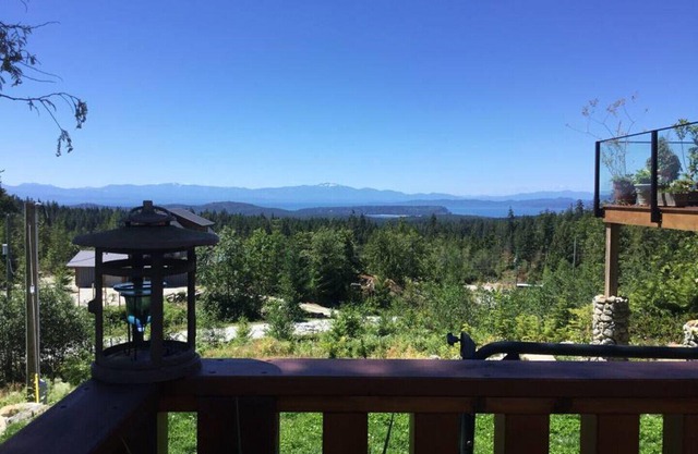 2-bedroom Ocean View, Open Layout Suite with Exposed Bedrock