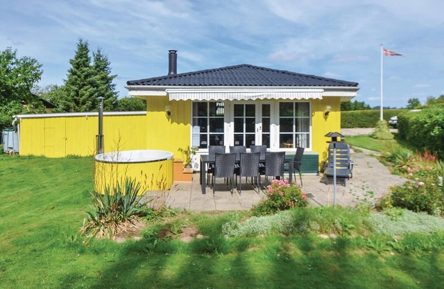 2 bedroom pet friendly home in Broager