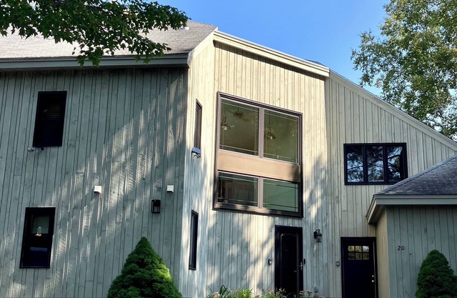 2 Bedroom Sleeps 6, Walk to Town Sq. Pet Friendly Waterville Valley