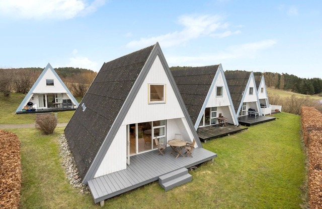 2 bedroom stunning apartment in Knebel