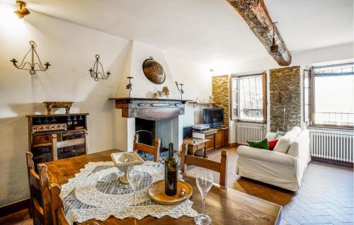 2 Bedroom Stunning Apartment In Terrinca