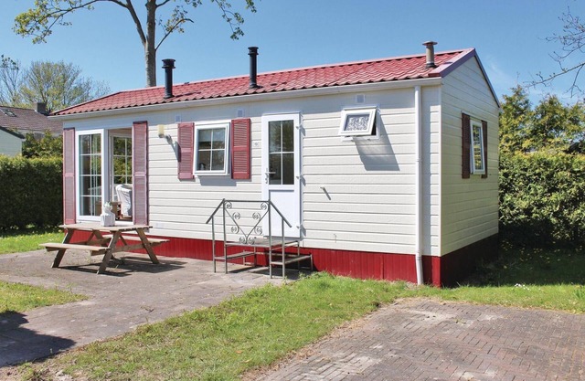 2 bedroom stunning home in Tzummarum