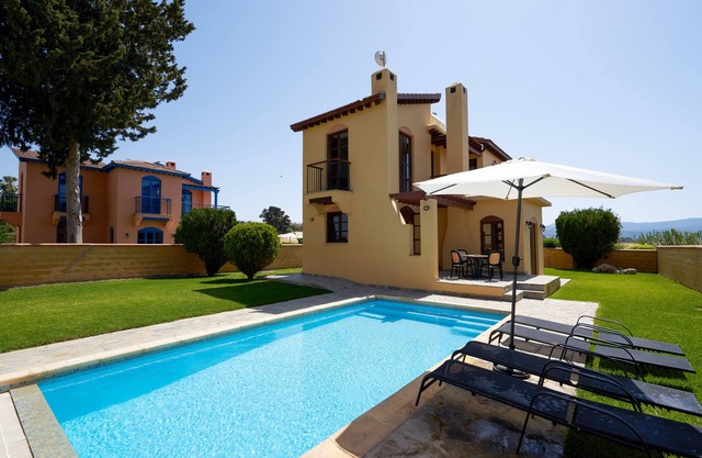 2 bedroom Villa With Private Pool, On The Beach