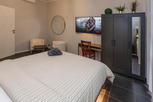 2 Bedrooms apartment Bergamo City Centre