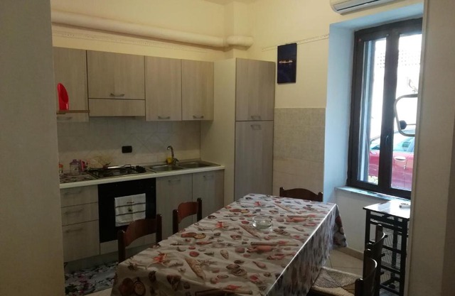 2 bedrooms appartement at Le Castella 350 m away from the beach with wifi