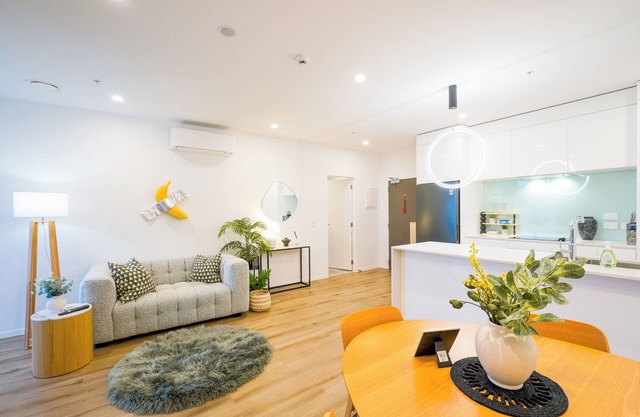2 Bedrooms in Prime Location with Free Parking