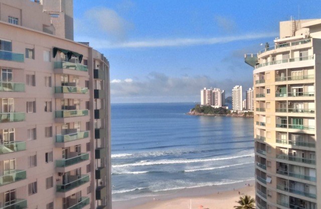 2 bedrooms/suites Excellent view of Pitangueiras beach