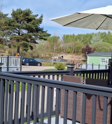 2 Borwick Lakes