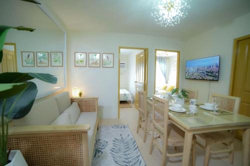 2-BR Condo for 4 in Dumaguete