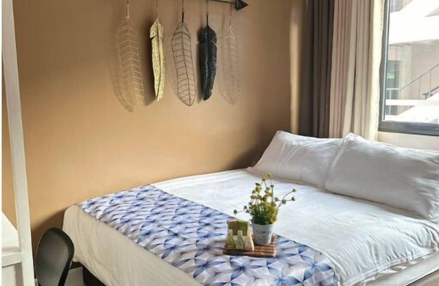 2 BR Fully Furnished Condo in Parañaque with Pool and Parking - Bloom Unit 1135