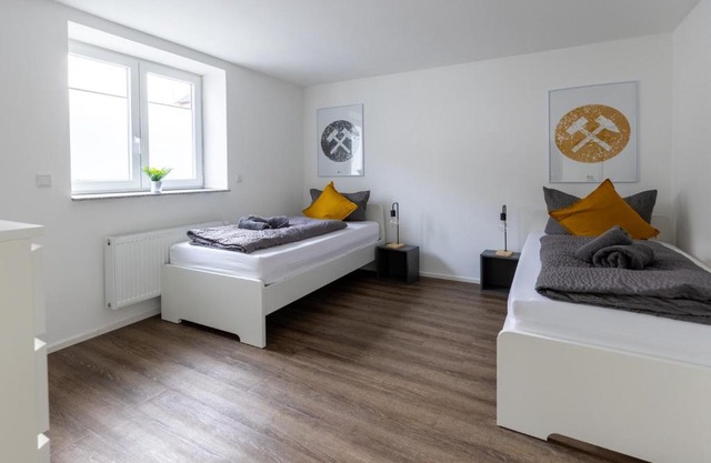 2 BR with free parking and terrace