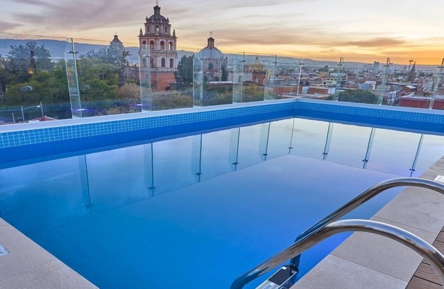 2 Centrally Located Rooms in San Luis Potosí | Walk to Museums & Historic Sites