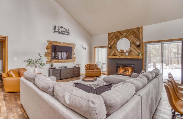 2 Cinder Lane - Meredith Lodging