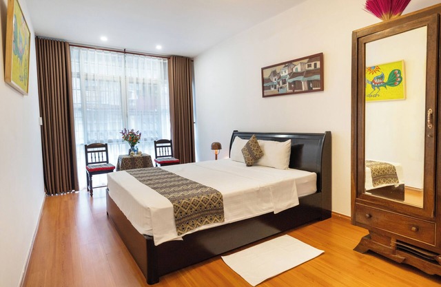 2- clean bedroom apartment near to Hoan Kiem lake with AC, WiFi