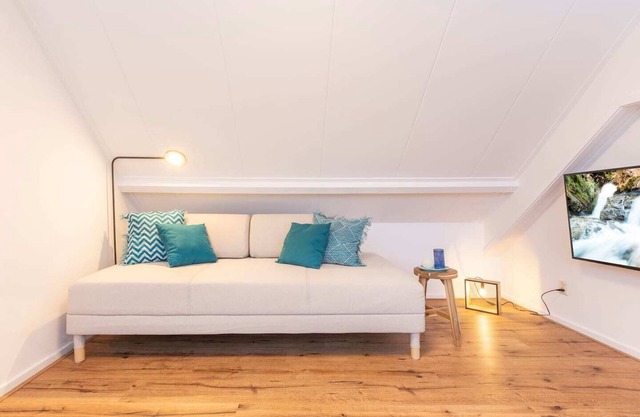 2 Double floor Long-Stay+Address registration 38C