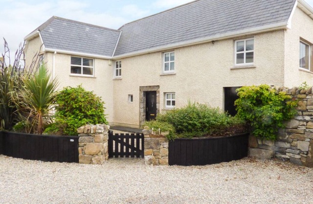 2 FISHERY COTTAGES, pet friendly in Bundoran, County Donegal