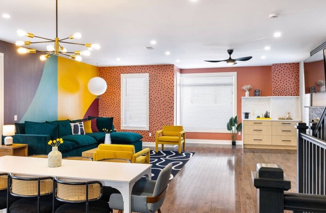 2 Homes Side By Side! Sleeps 16!