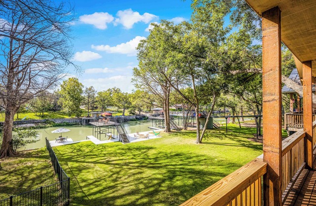 2 Houses | Waterfront | Deck | Firepit | 24 Guest