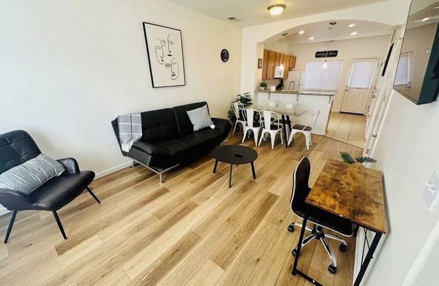 2-Masterbedroom/2.5-Bath/Sleep7