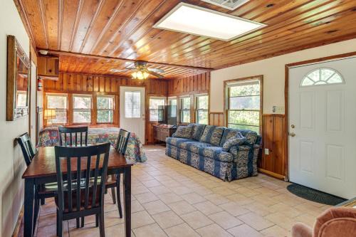 2 Mi to Fishing on Lake Whitney Cottage with Deck
