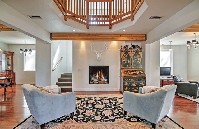 2 Mi to Shore: Luxe South Lake Tahoe Lodge