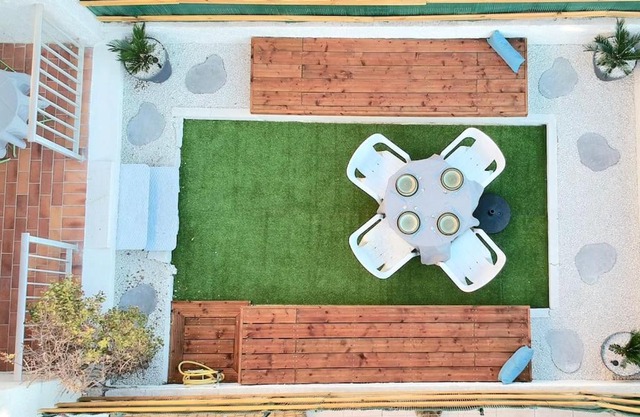2 min de la Plage, Parking, Terrasse & Wifi!