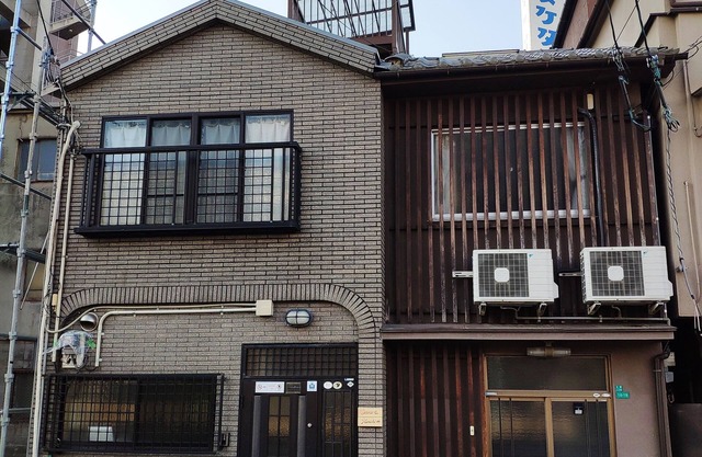 2 MIN FROM NAMBA, 2 INDEPENDENT HOUSES FOR MAX 18