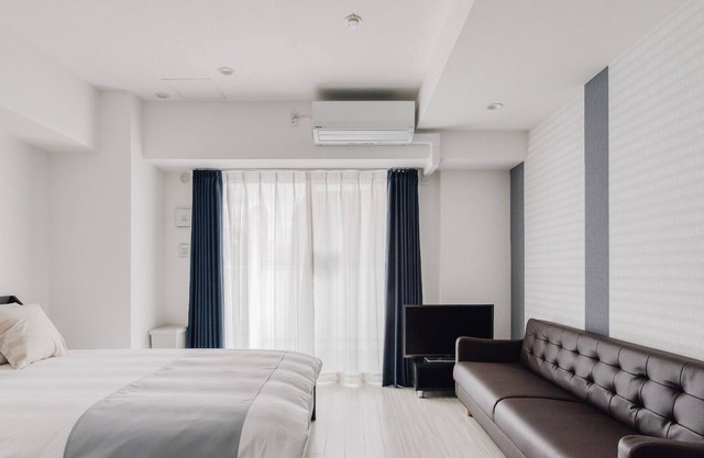 2 minutes walk from the station A base for travel - Standard Twin 706 / Osaka Ōsaka