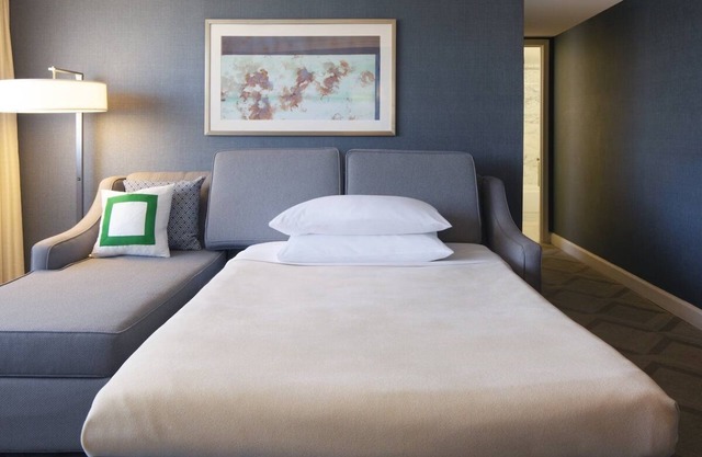 2 One Bedroom Suite Units! Pets Allowed, Near White House!