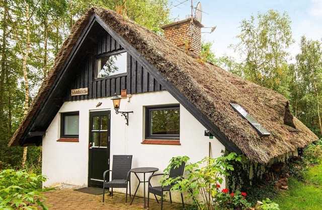 2 person holiday home in Ejstrupholm