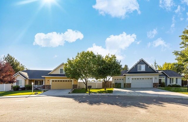 2 Properties, Pool Access, Sleeps up to 28 Guests!