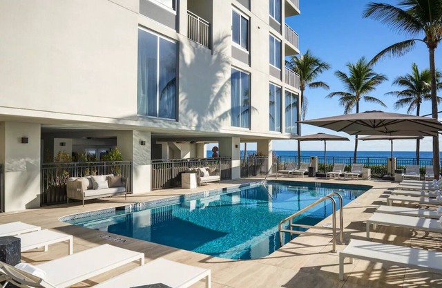 2 Relaxing Units w/ Beach Access! Onsite Pool, Parking, Pets Allowed!