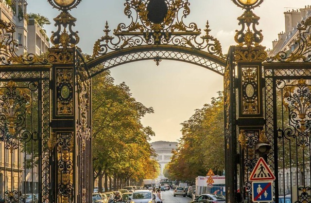 2-room apartment 42m2 in the 8th arrondissement near Parc Monceau