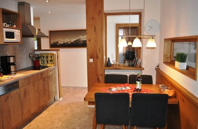 2-room apartment, eat-in kitchen, sep. Living room and bedroom, large bathroom and infrared cabin