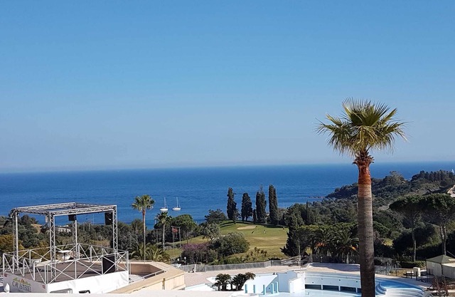 2-room apartment with sea view and 5 swimming pools in SAINT RAPHAEL FREJUS CAP ESTEREL AGAY