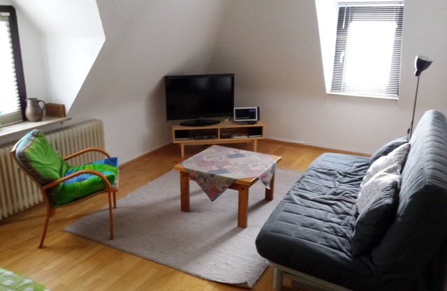 2 Room Fair-holiday-assambler flat in Dusseldorf, close to Trade Fair and Airport