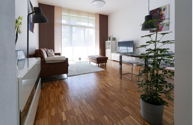 2 room loft apartment with garden and parking space
