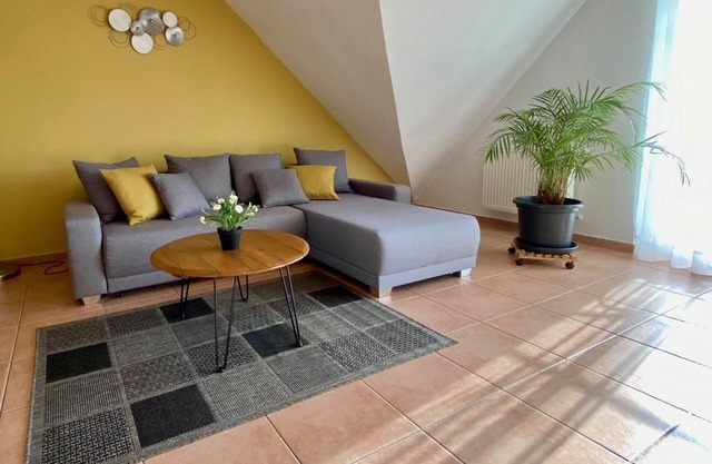 2-room vacation apartment with balcony, attic, AP 2 - Ferienwohnungen Dehn