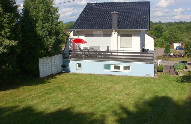 2 separate apartments with balcony /terrace and garden for single use