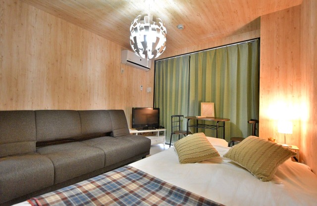 2 stations to Namba&Direct connected to Kansai Airport and Umeda with FREE-WIFI!