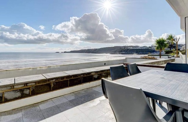 2 Strandways in Saundersfoot