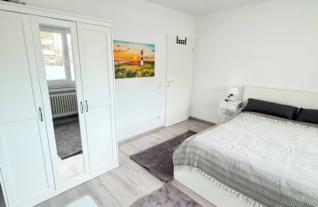 #2 Top room: central & comfortable, shared bathroom