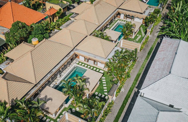 ❤️2 TWIN VILLAS IN SEMINYAK😍SPECIAL BIG GROUP🌴 2 SWIMMING POOLS 2 GARDENS🏖️