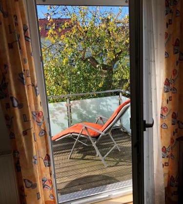 2 Zimmer Wohnung mit Balkon - Nähe Messe