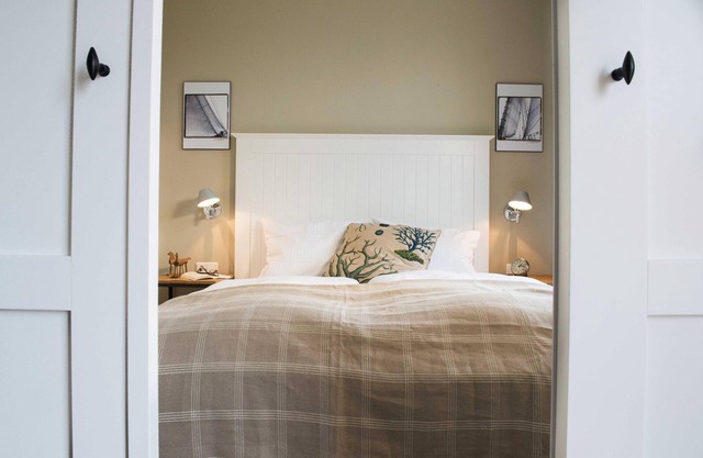 2 Zimmerappartement, 48m² für 2 Personen, 1schlafzimmer mit Doppelbett, Bad mit