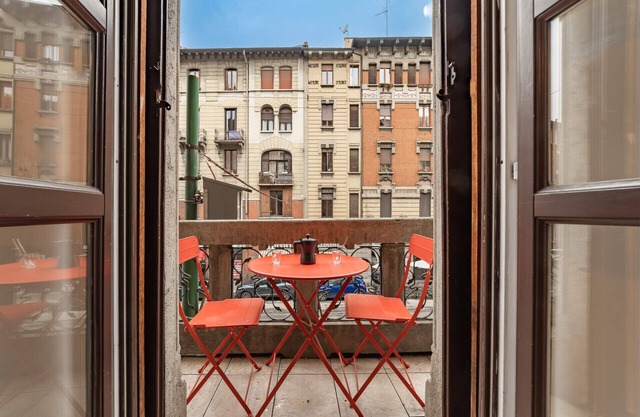 20 Minutes by Metro from the centre of Milan