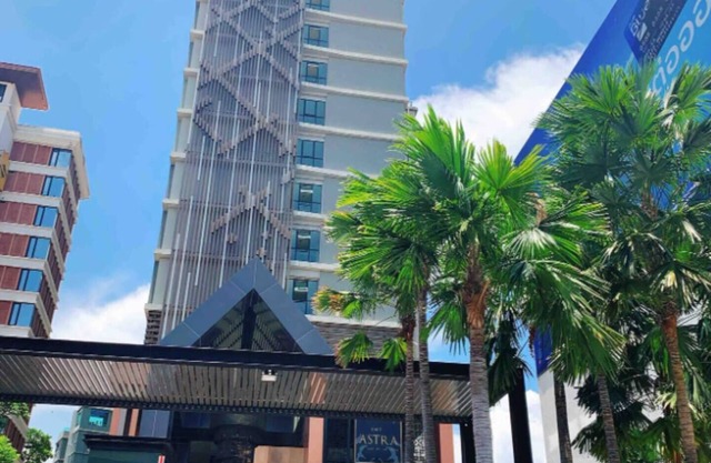 20% off New Listing - Luxurious and modern condo