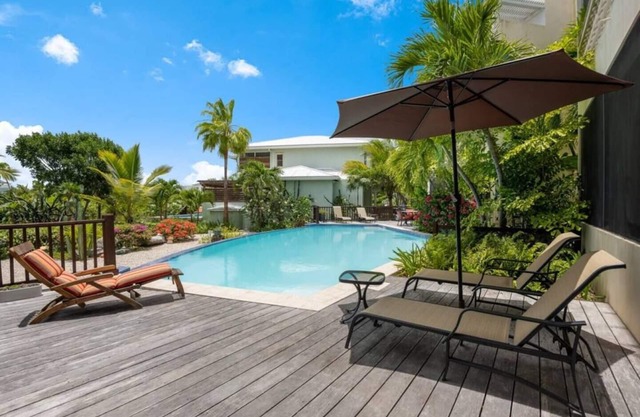 20% Off Sept -Walk to Grace Bay, Pool, Views! (#4)