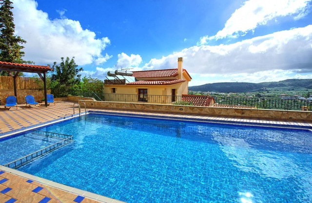200 m² Villa ∙ 5 bedrooms ∙ 12 guests