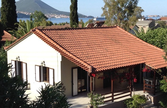 200 meters walking distance to the beach and Gialova village